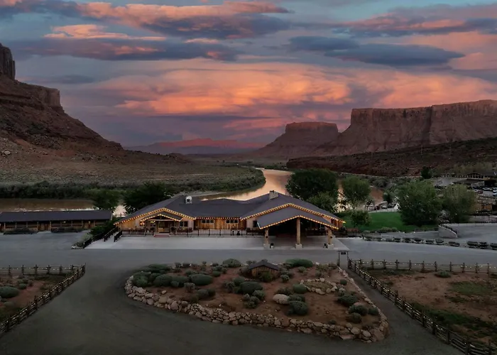 Red Cliffs Lodge